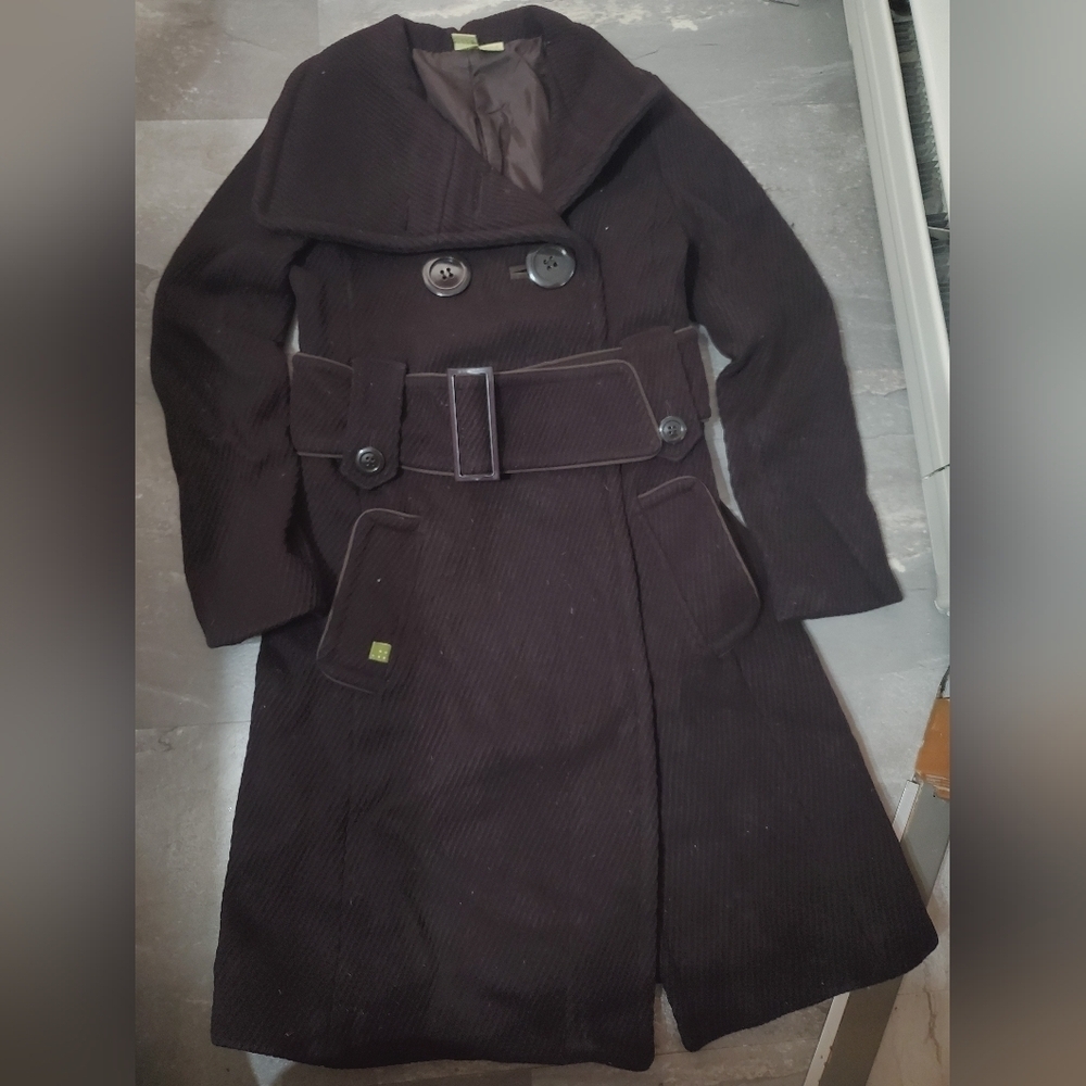 Soia & Kyo wool mix long coat. Dark brown. Size S. Belt around wait. High collar
